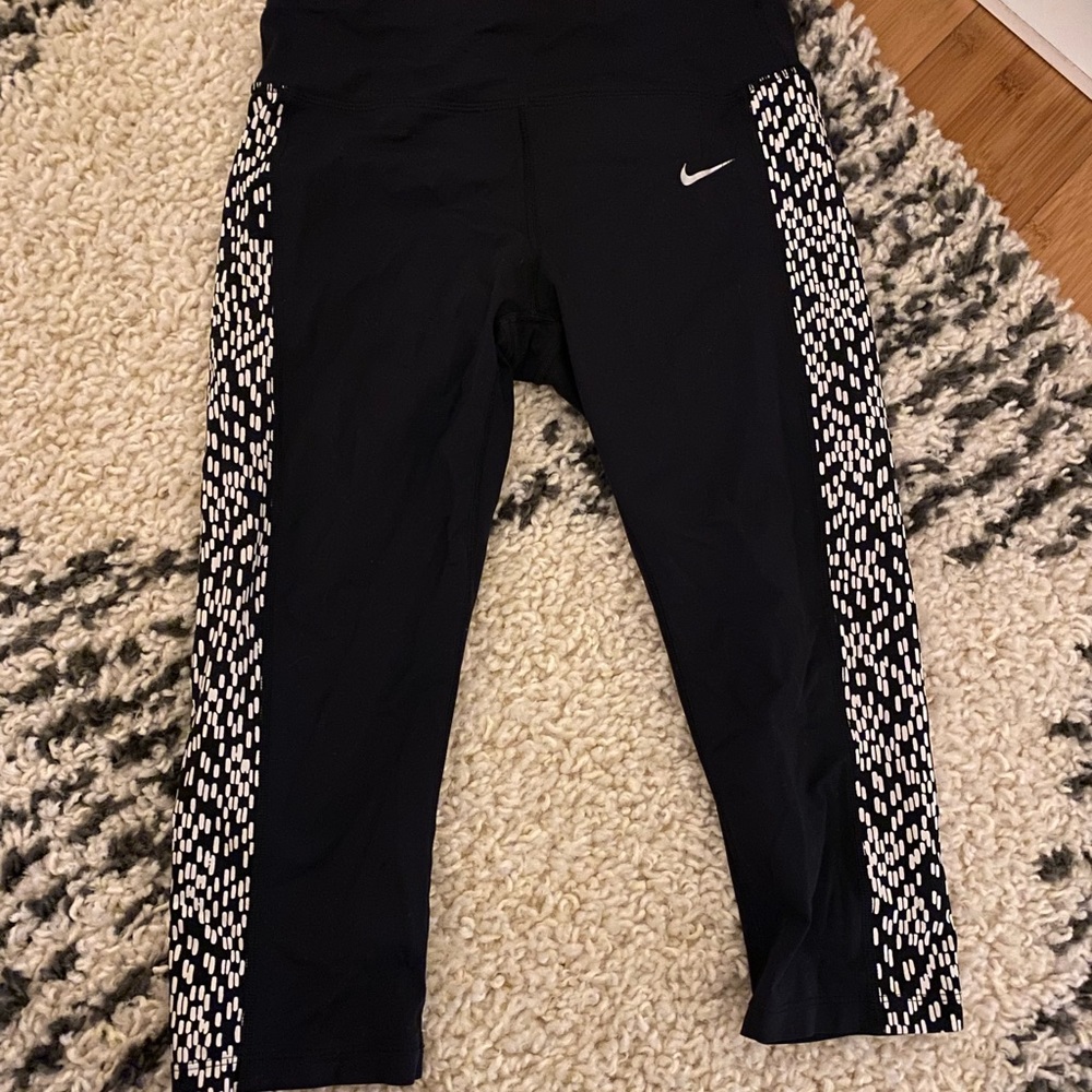 Nike workout leggings